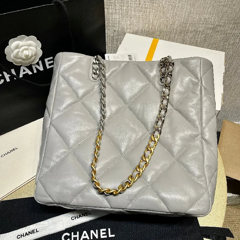 Chanel - Luxury Bag - CHL - 722